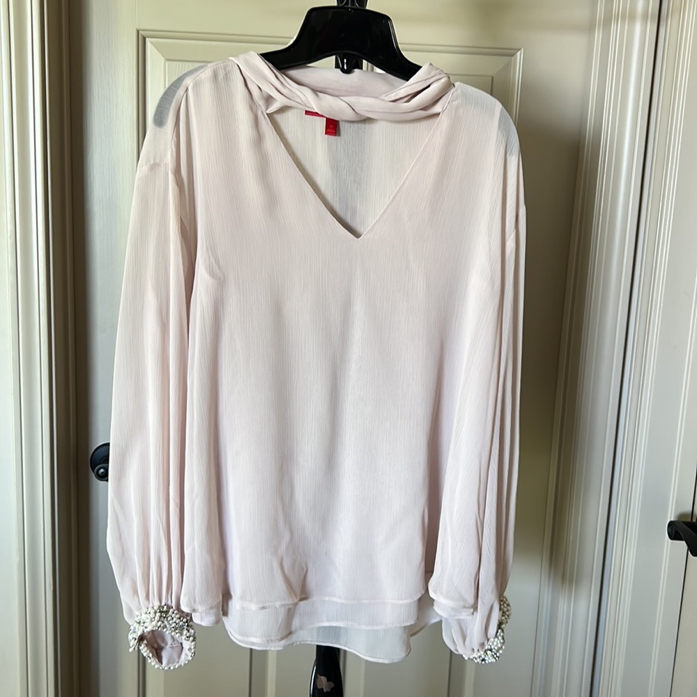 Blouse - Picture 2 of 6